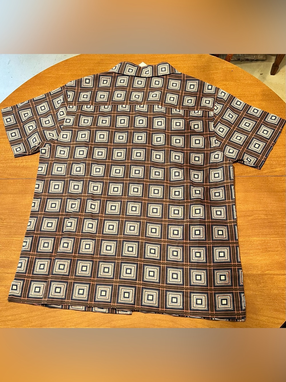NWT Reverse Threads Geometric Short-Sleeve Button-Up Shirt - Picture 5 of 7